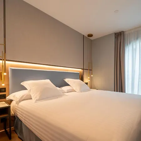 Otel Mezquita Center 4*