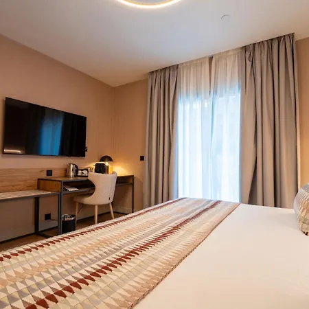 Mezquita Center Otel Cordoba