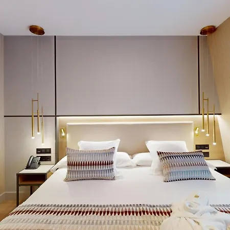 Mezquita Center Ξενοδοχείο 4*